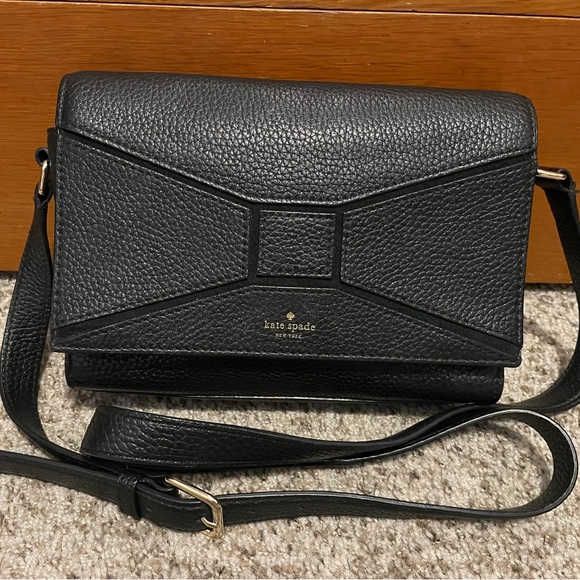 Kate Spade Betsi Bridge Place Crossbody Bag Pebbled Black EUC - Picture 1 of 14